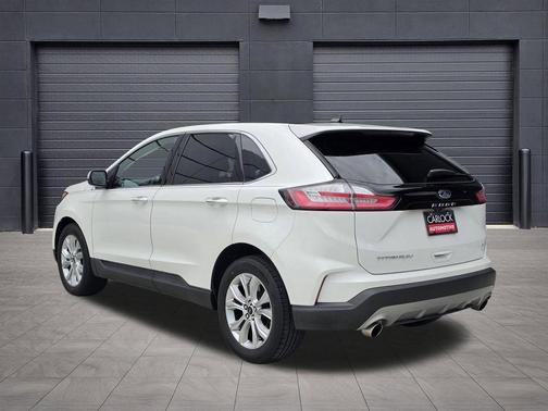 White Metallic 2024 Ford Edge Titanium