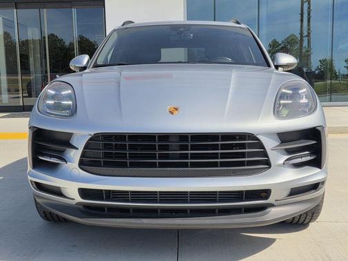 2020 Porsche Macan Base