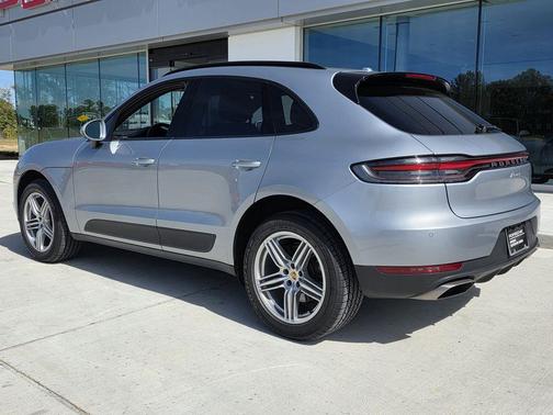 2020 Porsche Macan Base