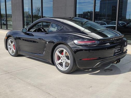 2018 Porsche 718 Cayman S