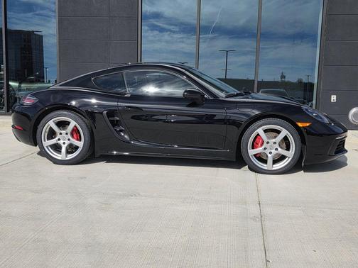 2018 Porsche 718 Cayman S