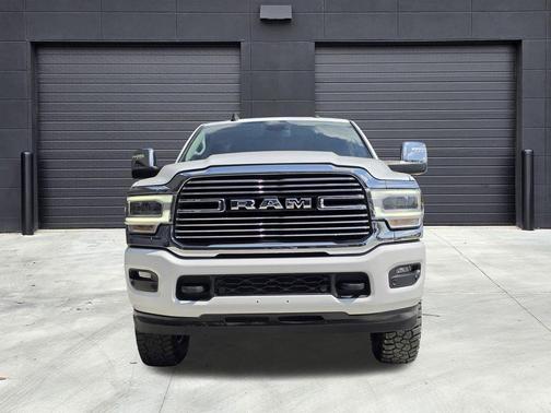 Bright White Clearcoat 2024 RAM 2500 Laramie