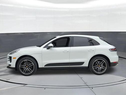 White 2020 Porsche Macan Base