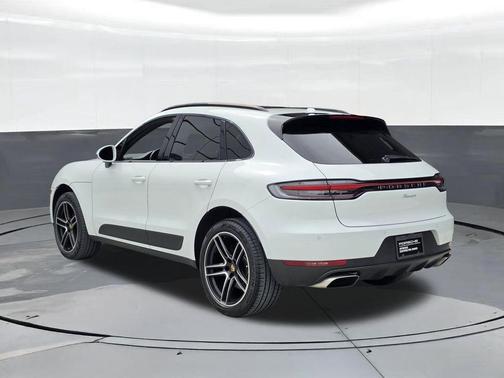 White 2020 Porsche Macan Base