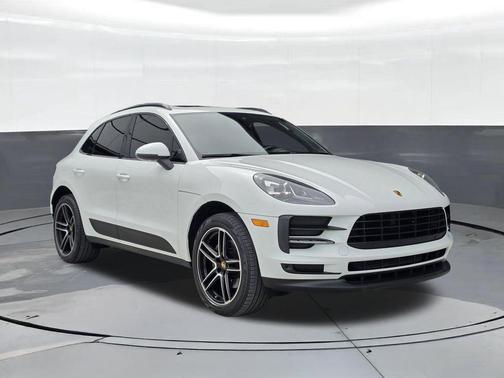 White 2020 Porsche Macan Base
