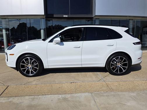 2026 Porsche Cayenne Base