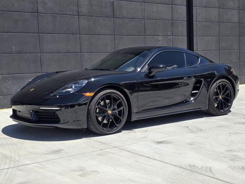 Black 2025 Porsche 718 Cayman STYLE EDITION