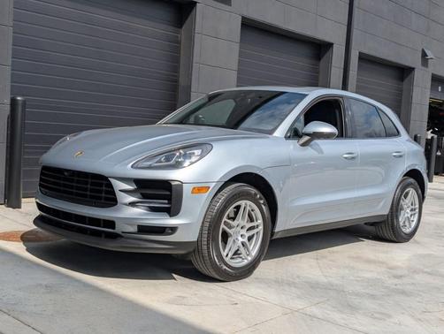 2020 Porsche Macan Base