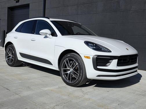 2025 Porsche Macan T