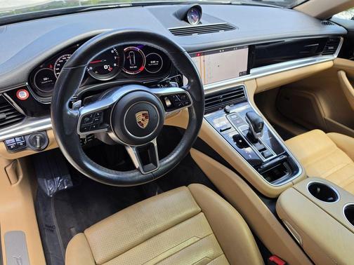 Night Blue Metallic 2020 Porsche Panamera