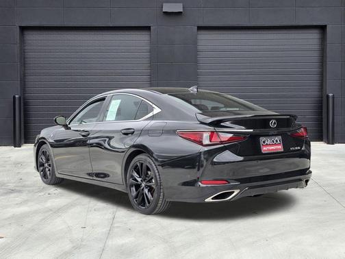 2024 Lexus ES 350 F SPORT Handling