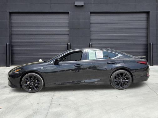 Caviar 2024 Lexus ES 350 F SPORT Handling