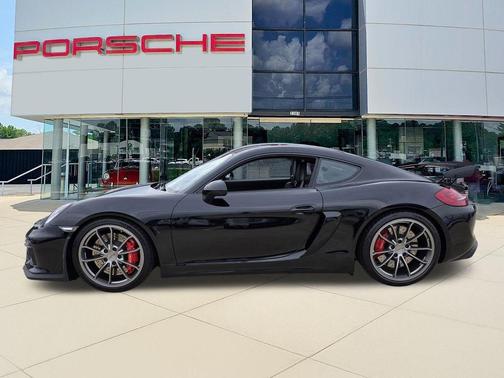 2016 Porsche Cayman GT4
