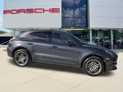 2021 Porsche Macan Base
