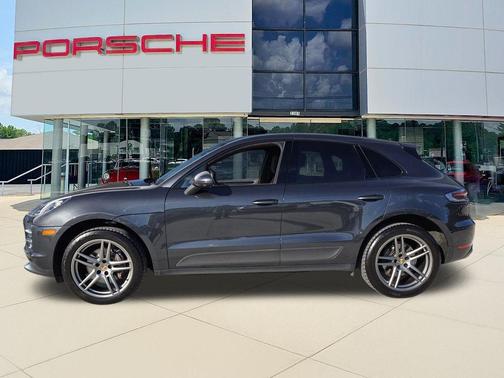 2021 Porsche Macan Base
