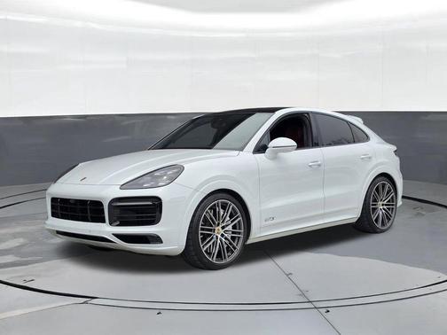 Carrara White Metallic 2021 Porsche Cayenne GTS