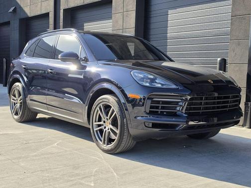 2023 Porsche Cayenne 