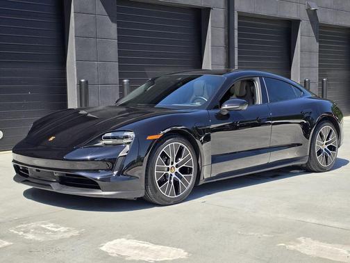 Jet Black Metallic 2023 Porsche Taycan Base