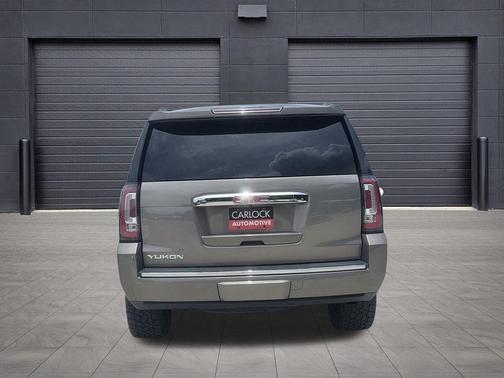Pepperdust Metallic 2019 GMC Yukon Denali