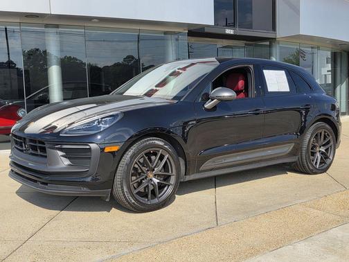 2023 Porsche Macan T