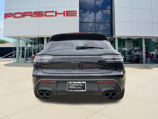 2023 Porsche Macan T