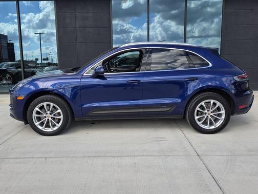 2023 Porsche Macan 