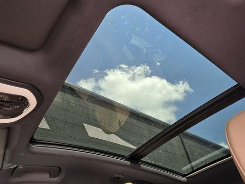 White 2025 Porsche Macan