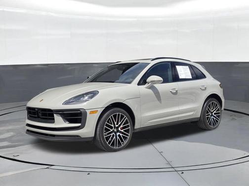 Chalk 2024 Porsche Macan S