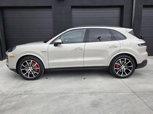 2026 Porsche Cayenne S