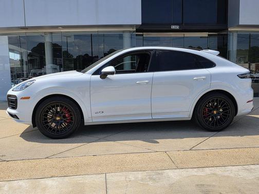 2023 Porsche Cayenne GTS