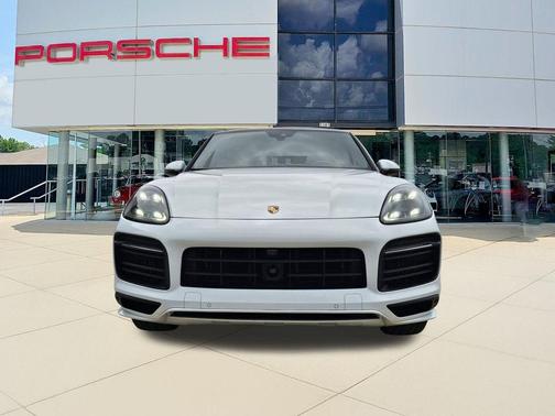 2023 Porsche Cayenne GTS