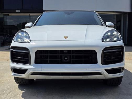 2023 Porsche Cayenne GTS