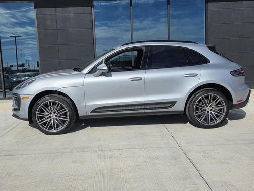 Silver Metallic 2026 Porsche Macan Base