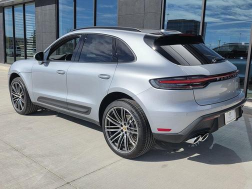 Silver Metallic 2026 Porsche Macan Base