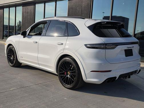 2021 Porsche Cayenne GTS