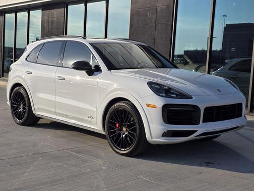 2021 Porsche Cayenne GTS