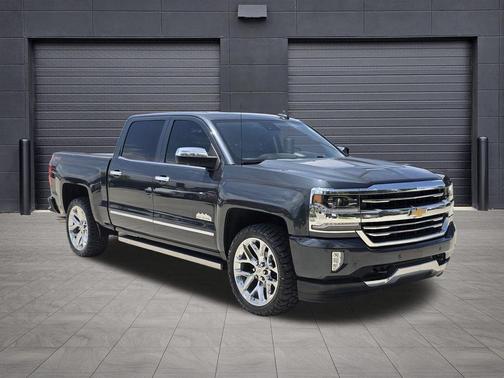 Graphite Metallic 2018 Chevrolet Silverado 1500 High Country
