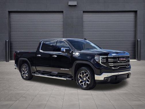 Onyx Black 2024 GMC Sierra 1500 SLT