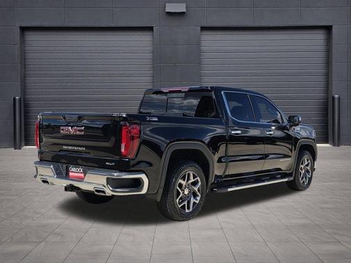 Onyx Black 2024 GMC Sierra 1500 SLT