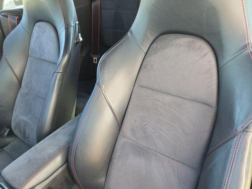 2015 Porsche 911 Carrera GTS