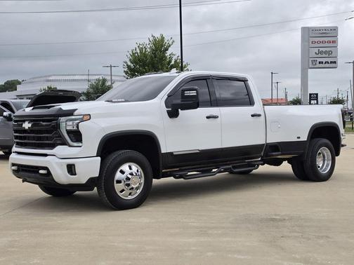 Summit White 2024 Chevrolet Silverado 3500 High Country