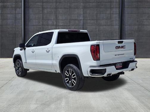 Summit White 2022 GMC Sierra 1500 AT4