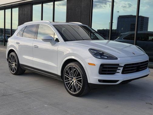 2022 Porsche Cayenne 