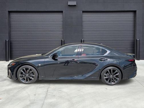 2023 Lexus IS 350 F Sport