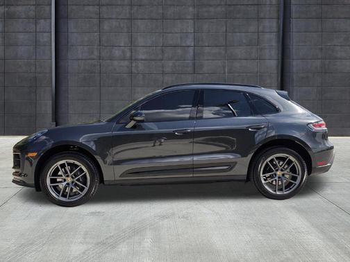 Volcano Grey Metallic 2026 Porsche Macan