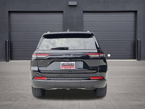 Diamond Black 2024 Jeep Grand Cherokee Limited