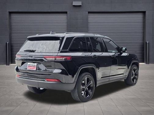Diamond Black 2024 Jeep Grand Cherokee Limited