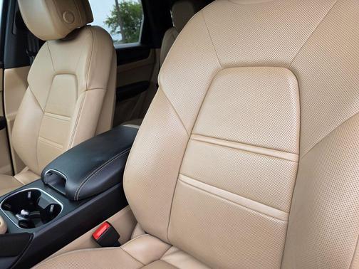2021 Porsche Cayenne S