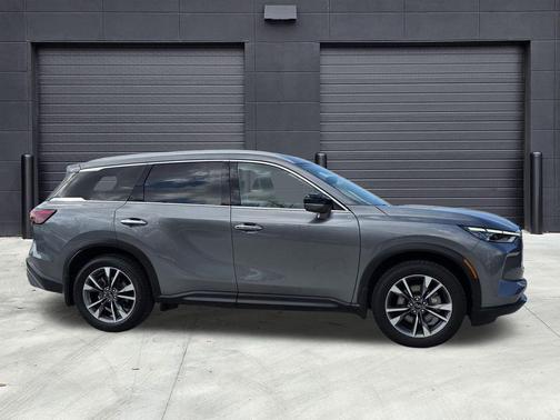 2022 INFINITI QX60 Luxe