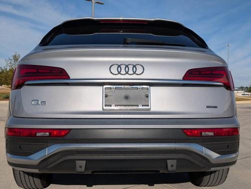 2022 Audi Q5 45 S line quattro Premium